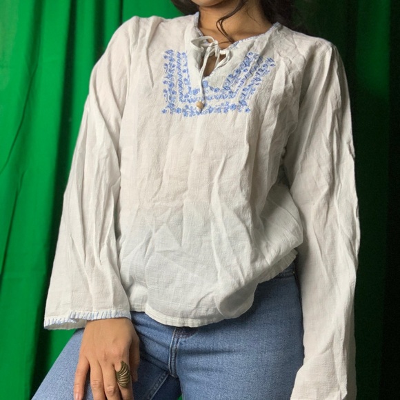 100% Cotton Bell sleeve gardener blouse - Picture 4 of 7